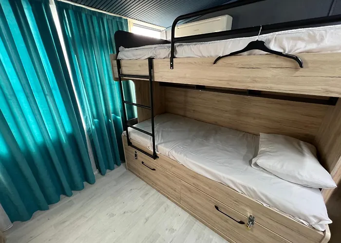 Istiklal Hostel New *